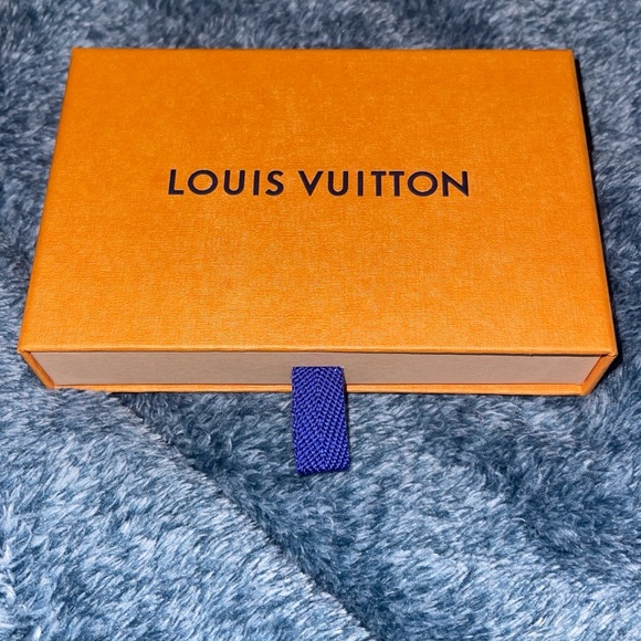 Louis Vuitton Brown Monogram Wallet with Red Button - Picture 7 of 7